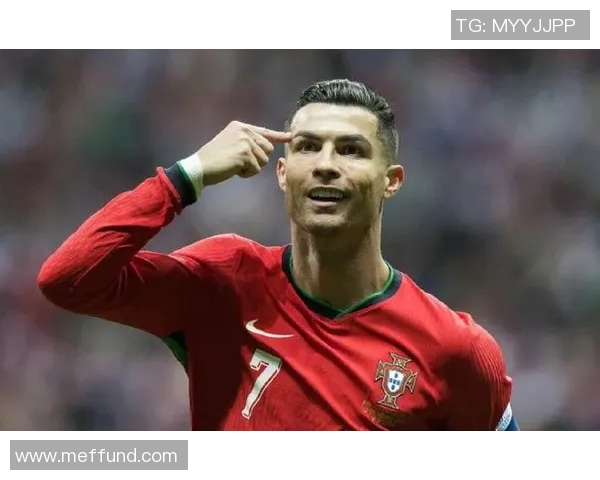 镜头回顾：C罗这一幕令人泪目