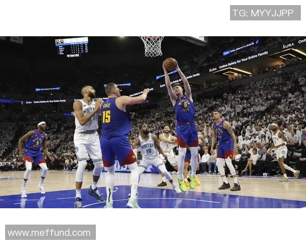 掘金赛场爆发小插曲，裁判如何处理？